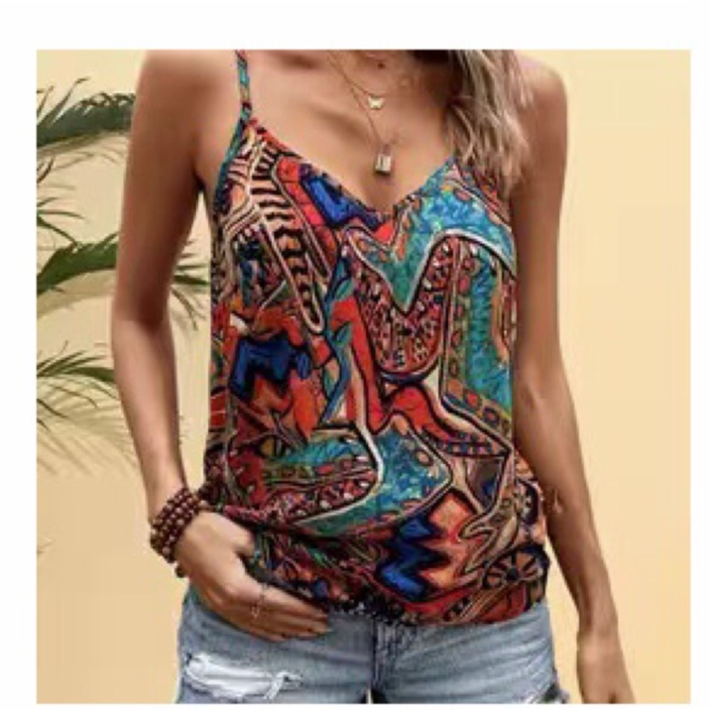 SO CHIC BOUTIQUE BOHO TANK!
